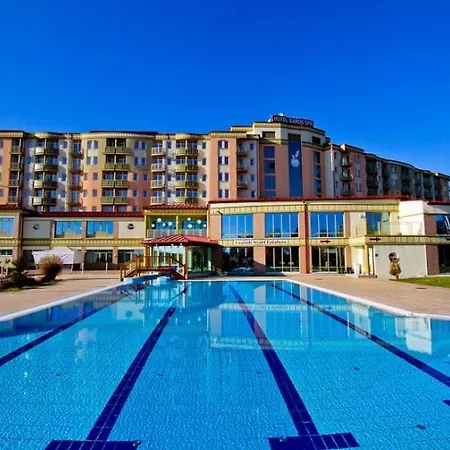 Club Luxus Apartman Apartman *