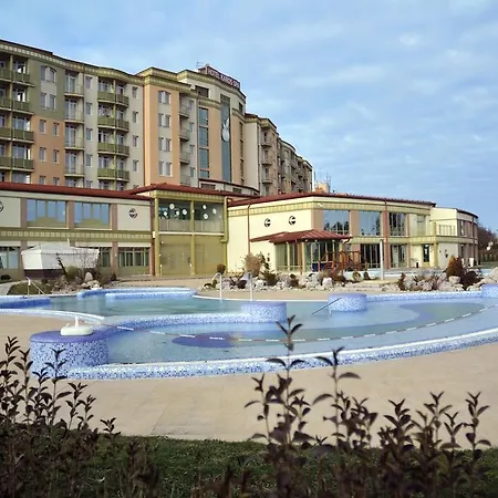 Club Luxus Apartman Apartman